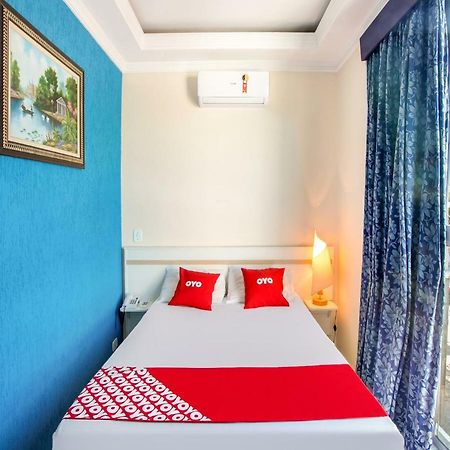 Oyo Hotel Dayse Сантана-де-Парнаіба Екстер'єр фото