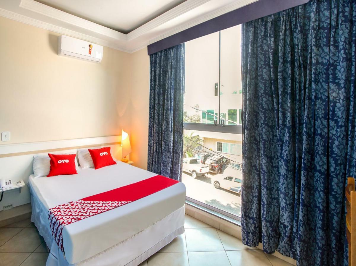 Oyo Hotel Dayse Сантана-де-Парнаіба Екстер'єр фото