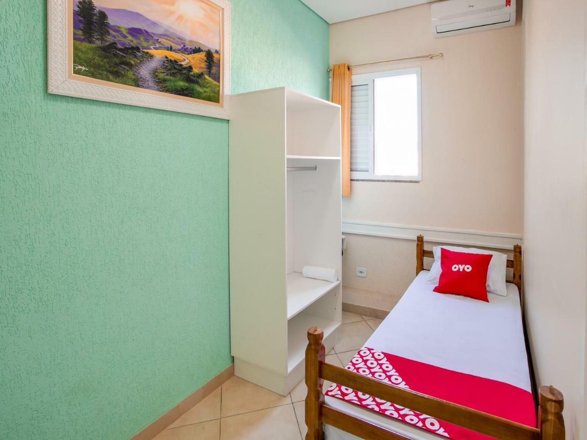 Oyo Hotel Dayse Сантана-де-Парнаіба Екстер'єр фото