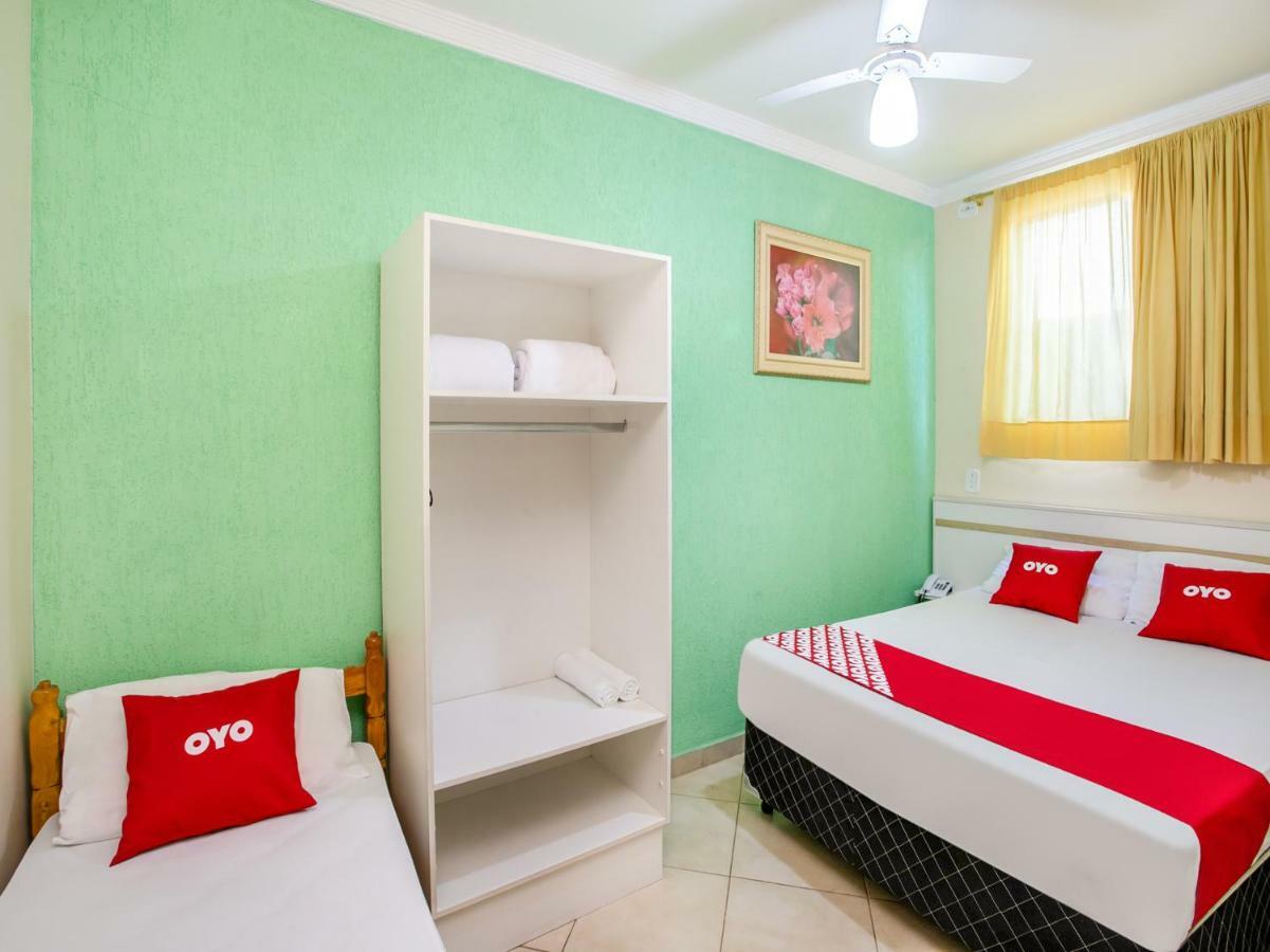Oyo Hotel Dayse Сантана-де-Парнаіба Екстер'єр фото