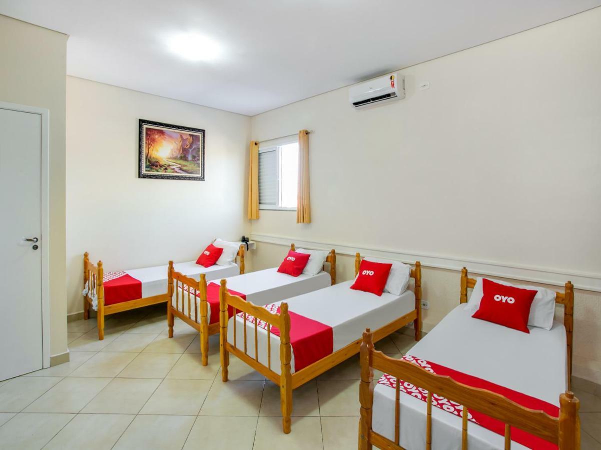 Oyo Hotel Dayse Сантана-де-Парнаіба Екстер'єр фото